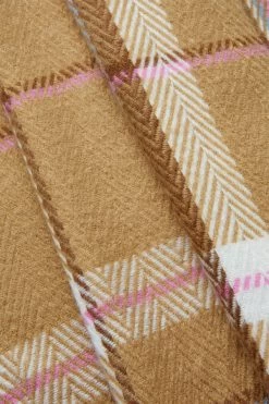 Ola Soft Beige Check Oversized Scarf 7 Ola Soft Beige Check Oversized Scarf -Trendora Shop web a21ac017 c