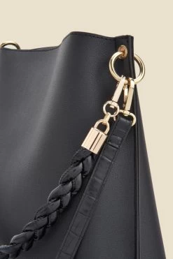 Black Faux Leather Twist Strap Detail Shoulder Bag -Trendora Shop web a21ac083bk c