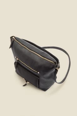 Black Large Hoop Clasp Shoulder Bag With Pocket Detail -Trendora Shop web a22ac005 c