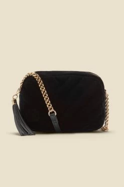 Black Soft Velvet Quilted Tassel Detail Cross Body Bag 8 Black Soft Velvet Quilted Tassel Detail Cross Body Bag -Trendora Shop web a22ac009bk a