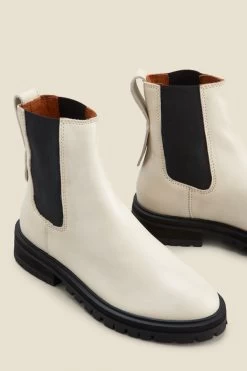 Dita Cream Chunky Sole Leather Chelsea Boot 6 Dita Cream Chunky Sole Leather Chelsea Boot -Trendora Shop web a22fw026nl c