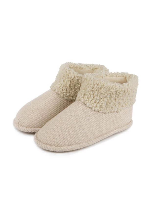 Cream Cable Knit Boot Slippers 2 Cream Cable Knit Boot Slippers - Image 2