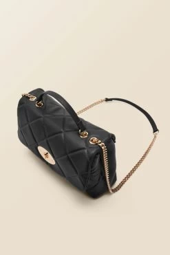 Black Faux Leather Quilted Clasp Detail Cross Body Bag 10 Black Faux Leather Quilted Clasp Detail Cross Body Bag -Trendora Shop web ac006 bk d