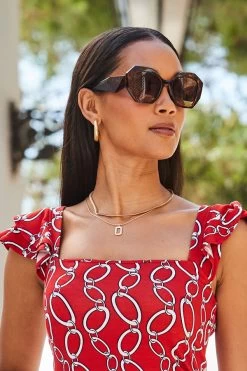 Tortoiseshell Angular Sunglasses 10 Tortoiseshell Angular Sunglasses -Trendora Shop web crop 2306 88 s22tj189rdcv01 88 072.jpg