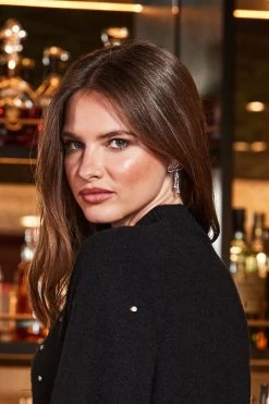 Silver Diamante Dainty Bow Earrings -Trendora Shop web crop 2309 109 a23tk263bk0001 109 133