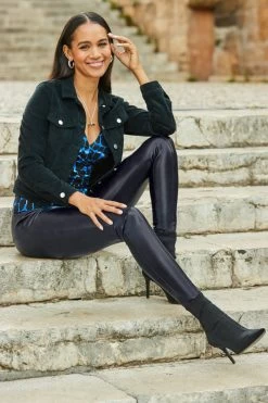 Navy Blue Leather Look Seam Detail Premium Leggings -Trendora Shop web rt 40 s20tj265blmm01 302 3 1