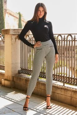 Black & White Dogtooth Print Leggings With Zip Detail Pockets