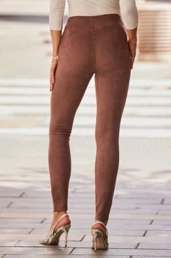 Taupe Faux Suede Seam Detail Premium Leggings 10 Taupe Faux Suede Seam Detail Premium Leggings -Trendora Shop web rt 82 a22ow062nl0006 609