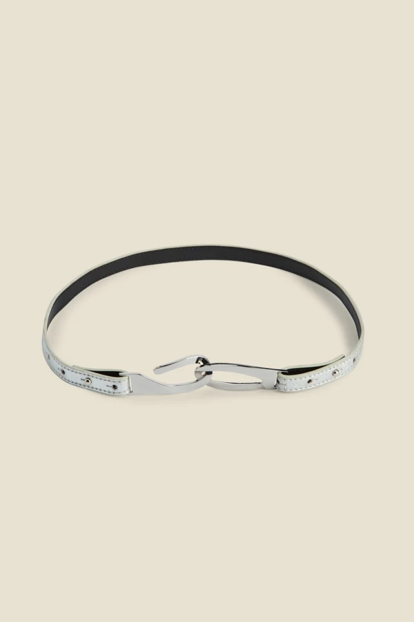Silver Patent Leather Slim Waist Belt With Silver Clasp 2 Silver Patent Leather Slim Waist Belt With Silver Clasp - Image 2