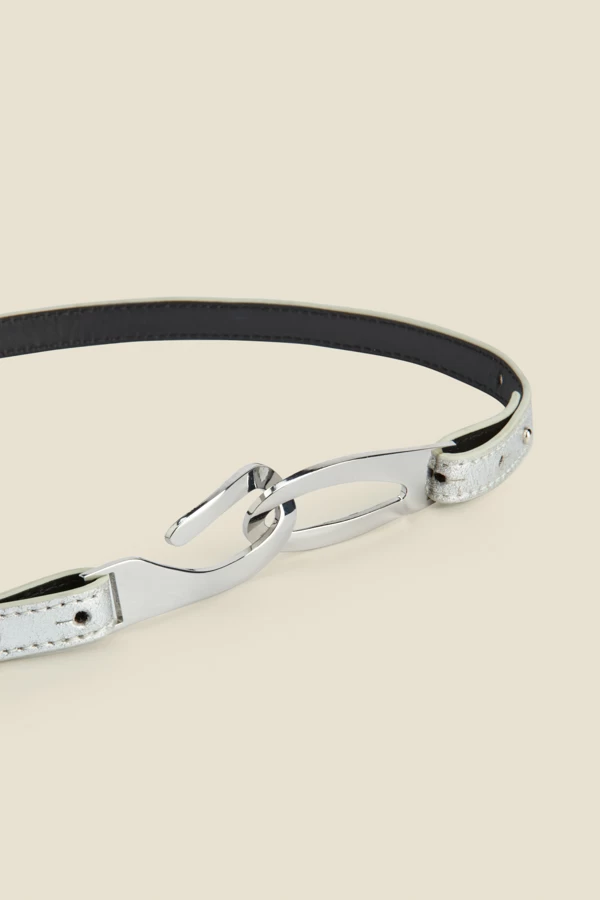 Silver Patent Leather Slim Waist Belt With Silver Clasp 3 Silver Patent Leather Slim Waist Belt With Silver Clasp - Image 3