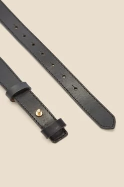 Black Leather Waist Belt With Chain Trim -Trendora Shop web s22ac052bk c