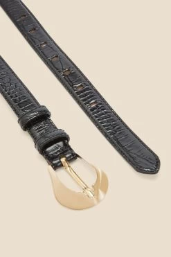 Black Oversized Rounded Buckle Croc Leather Waist Belt 8 Black Oversized Rounded Buckle Croc Leather Waist Belt -Trendora Shop web s22ac053bk c