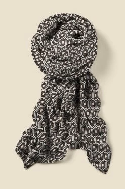 Natural Geometric Print Contrast Trim Scarf